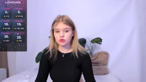 hi Im Mina  online show from 03-05-25, 08:43