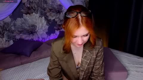 hi Im Mina  online show from 07-07-26, 08:35