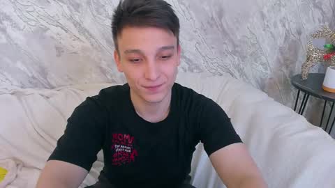 minato_kono online show from 01-22-25, 06:10