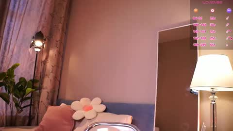 Snapshot of mind__game chatting on 09-26-25, 05:55 Frances  Next streams Thu Fri Sat 8am -  4pm GMT3 online show from 09-26-25, 05:55