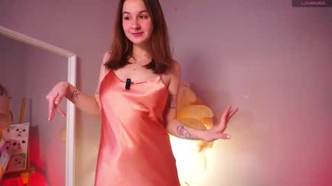 Frances  Next streams Thu Fri Sat 8am -  4pm GMT3 online show from 02-22-26, 06:24