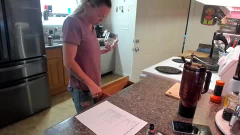 Snapshot of mindymars chatting on 11-17-25, 04:46 Mindy Mars online show from 11-17-25, 04:46