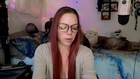 Snapshot of mindymars chatting on 12-03-25, 04:38 Mindy Mars online show from 12-03-25, 04:38