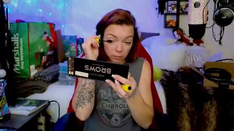 Mindy Mars online show from 12-19-25, 04:14