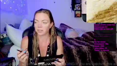 Snapshot of mindymars chatting on 07-13-26, 07:38 Mindy Mars online show from 07-13-26, 07:38