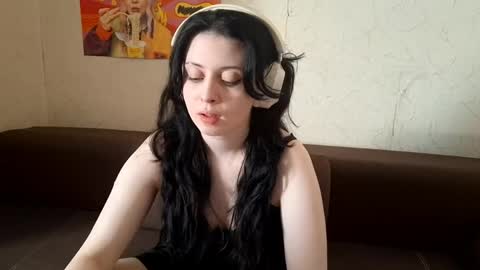 Mindy online show from 04-15-26, 05:58