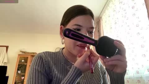 Amelia online show from 10-15-25, 06:13