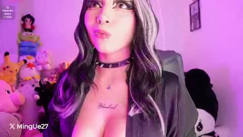 My name is Fer Nice to meet you  give it a thumbs up please its important online show from 07-17-26, 06:09