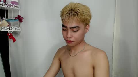 mingkla_man online show from 04-19-26, 11:53