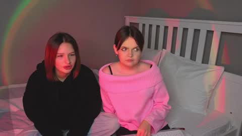 KarinaLeila online show from 09-17-25, 05:31