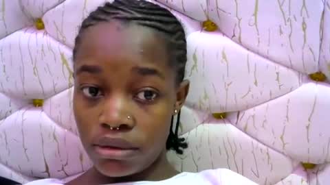 Snapshot of mini_charm chatting on 06-10-26, 07:07 VERONICA MUTAMBI online show from 06-10-26, 07:07