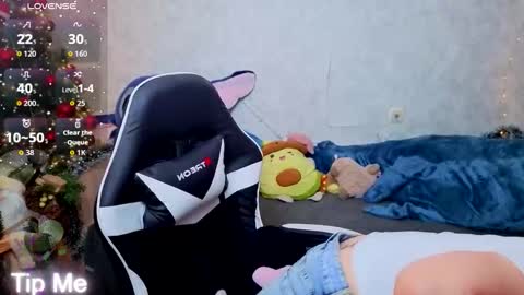 Snapshot of mini_lady2 chatting on 01-11-26, 11:26 Ruby online show from 01-11-26, 11:26