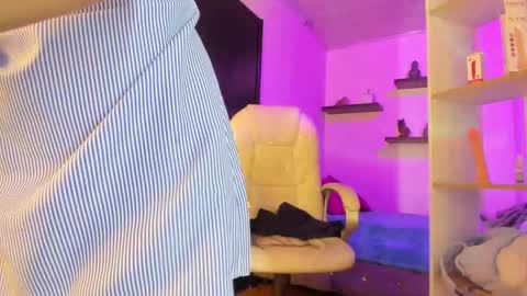 miniadelf online show from 02-09-26, 08:46