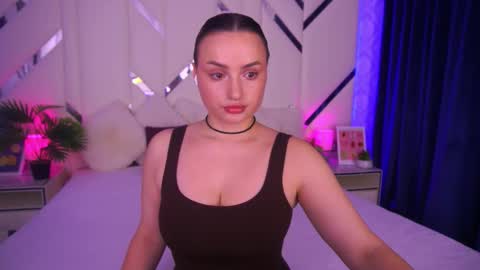 minifox_ online show from 11-18-25, 08:19