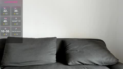 Snapshot of minimaia chatting on 02-14-25, 03:00 Maya online show from 02-14-25, 03:00