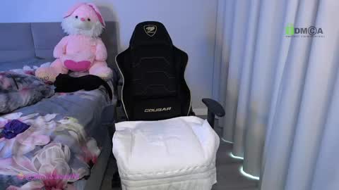 Snapshot of minisweetkt chatting on 03-11-26, 05:02 Kate online show from 03-11-26, 05:02