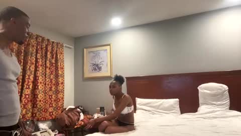 Snapshot of minniehunney chatting on 01-18-25, 11:21 minniehunney online show from 01-18-25, 11:21