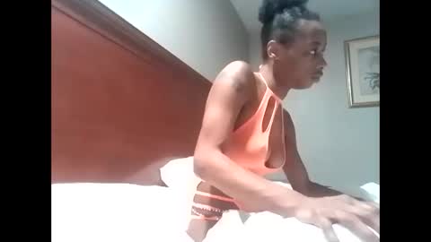 Snapshot of minniehunney chatting on 01-24-25, 10:11 minniehunney online show from 01-24-25, 10:11