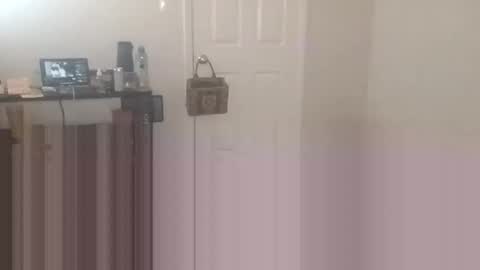 minniehunney online show from 04-27-26, 08:56