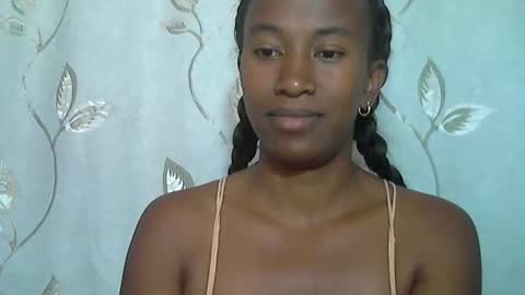 minouch211907 online show from 02-19-26, 08:54