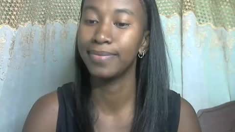 minouch211907 online show from 06-05-26, 03:13