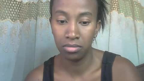 minouch211907 online show from 06-06-26, 07:46