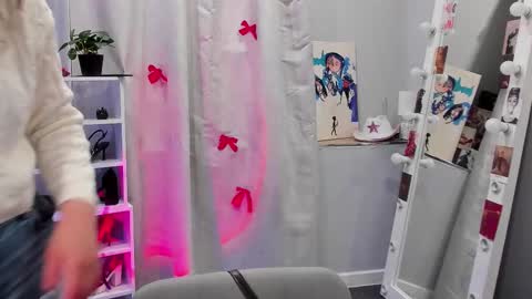 Snapshot of mipsymipson chatting on 01-08-26, 09:22 NEXT STREAM NOVEMBER 27282930 online show from 01-08-26, 09:22