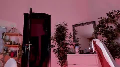 Mira online show from 08-01-26, 08:19