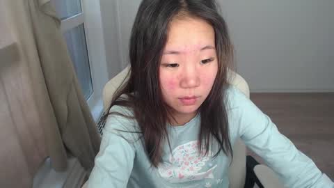 Snapshot of mira_g chatting on 03-12-25, 11:20 mira_g online show from 03-12-25, 11:20