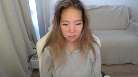 Snapshot of mira_g chatting on 09-12-25, 06:13 mira_g online show from 09-12-25, 06:13