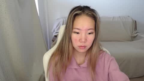 Snapshot of mira_g chatting on 09-18-25, 06:15 mira_g online show from 09-18-25, 06:15