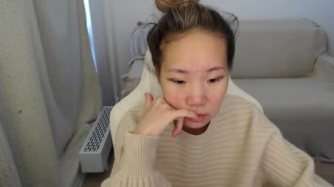 Snapshot of mira_g chatting on 09-29-25, 06:18 mira_g online show from 09-29-25, 06:18