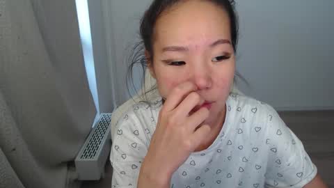 Snapshot of mira_g chatting on 10-16-25, 09:43 mira_g online show from 10-16-25, 09:43