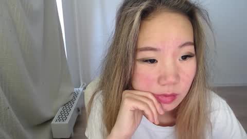 Snapshot of mira_g chatting on 10-20-25, 08:59 mira_g online show from 10-20-25, 08:59