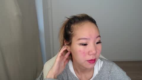 Snapshot of mira_g chatting on 11-01-25, 06:15 mira_g online show from 11-01-25, 06:15