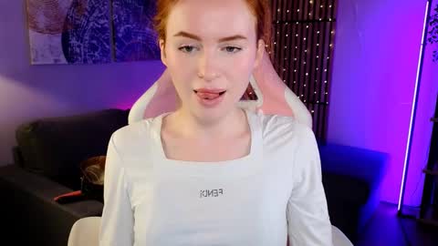 Snapshot of mira_glace chatting on 01-21-25, 11:35 Mira3 online show from 01-21-25, 11:35