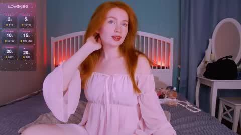 Snapshot of mira_glace chatting on 10-17-25, 10:07 Mira3 online show from 10-17-25, 10:07