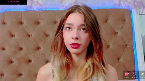 mira_lynxx online show from 10-22-25, 04:13