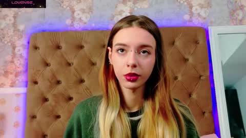 mira_lynxx online show from 11-24-25, 05:07