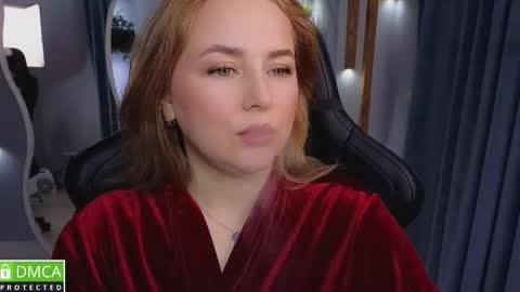 Snapshot of mira_mermayd chatting on 11-28-25, 02:14 Mira online show from 11-28-25, 02:14