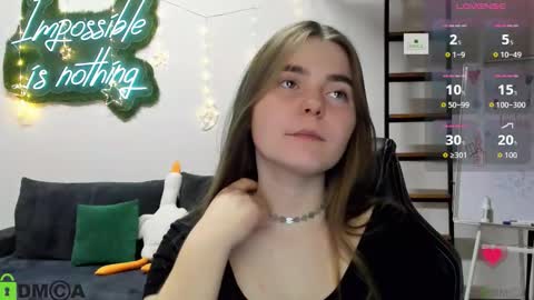 miraa_bloom online show from 12-21-25, 02:02