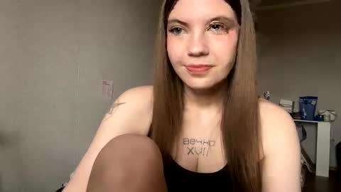 Snapshot of mirabunnys chatting on 09-26-25, 12:09 Mira online show from 09-26-25, 12:09