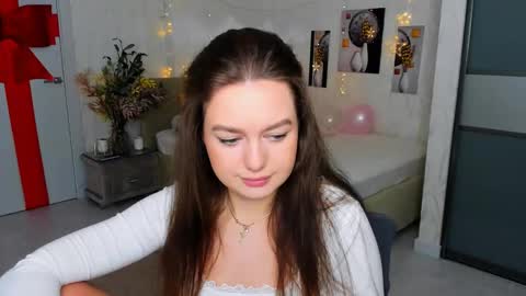 Emma online show from 02-13-25, 04:17