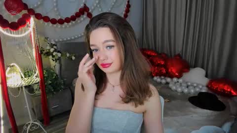 Emma online show from 03-10-26, 08:03