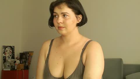 Meera online show from 06-07-26, 07:45