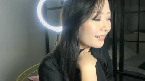 mirafloat online show from 10-10-25, 03:11