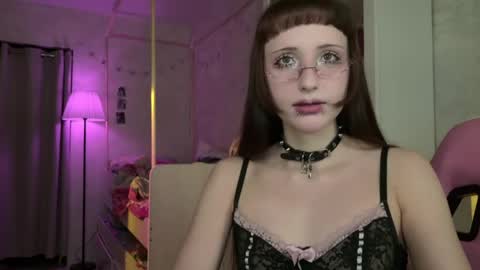 Snapshot of mirajada chatting on 05-14-26, 08:59 Miroslava online show from 05-14-26, 08:59