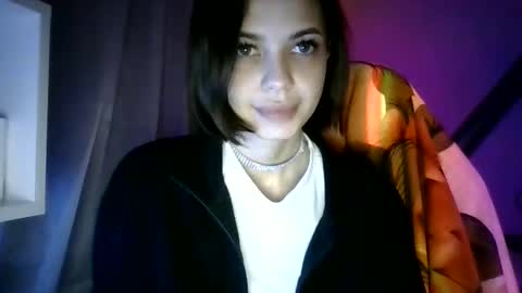 Snapshot of miralapics chatting on 04-20-26, 06:09 MiraLaPics online show from 04-20-26, 06:09