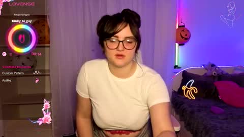 miraluccian online show from 11-20-25, 08:52