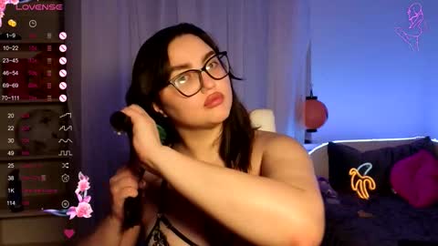 miraluccian online show from 12-17-25, 03:45